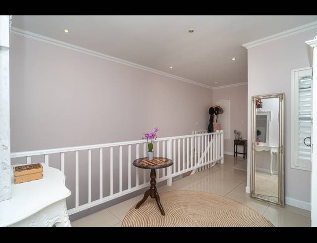 3.5 BEDROOM HOUSE FOR SALE IN LA LUCIA